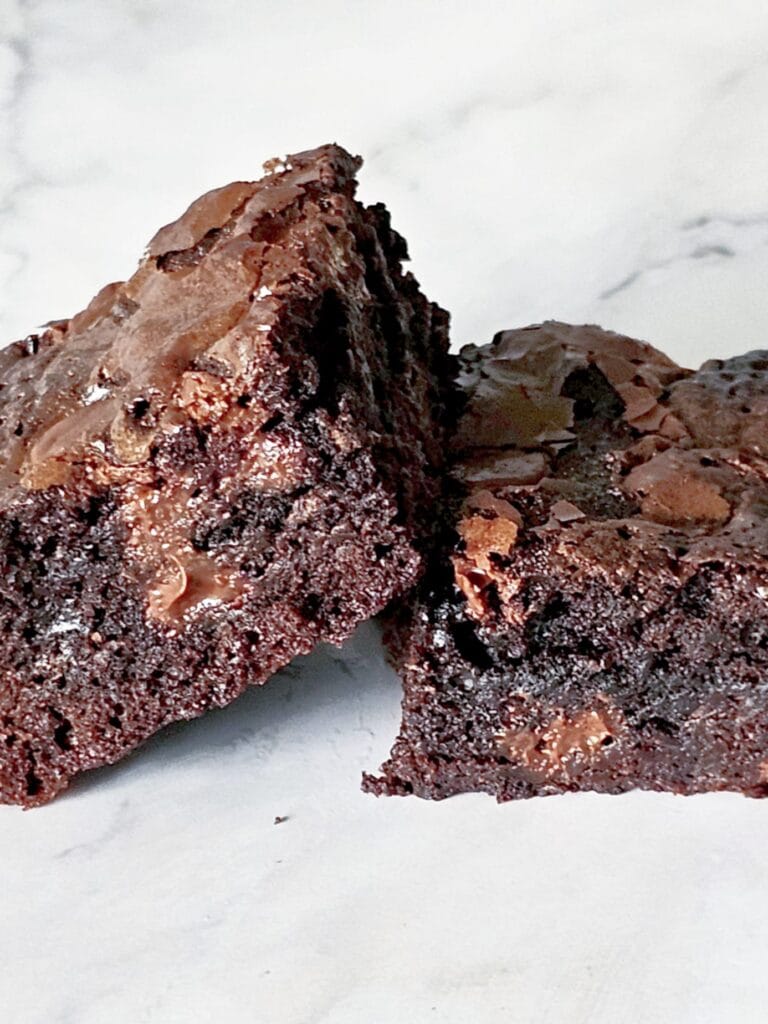 guide for how to store these 2 pieces of chocolate brownies