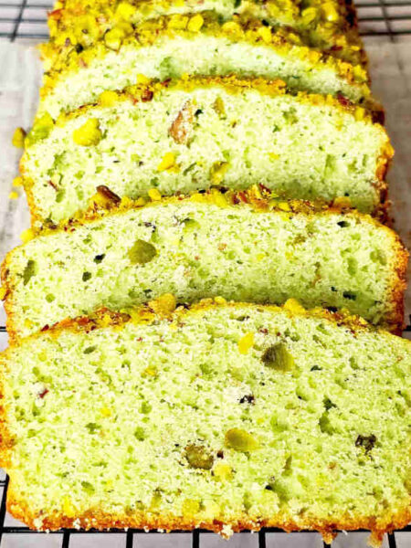 Pistachio loaf cake
