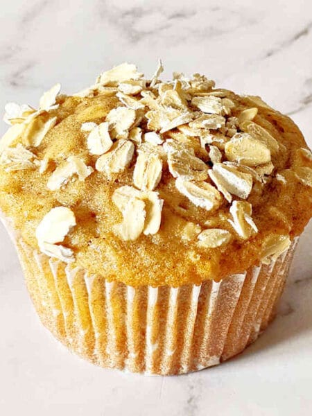 oatmeal muffins recipe Image and recipe by Sayali Bhave. Copyright : www.dessertkatta.com