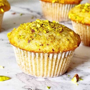 pistachio muffins recipe