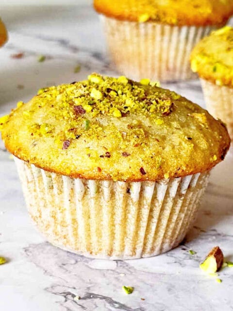pistachio muffins recipe